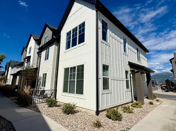 1125 N Clifton Dr #101, North Salt Lake, UT 84054