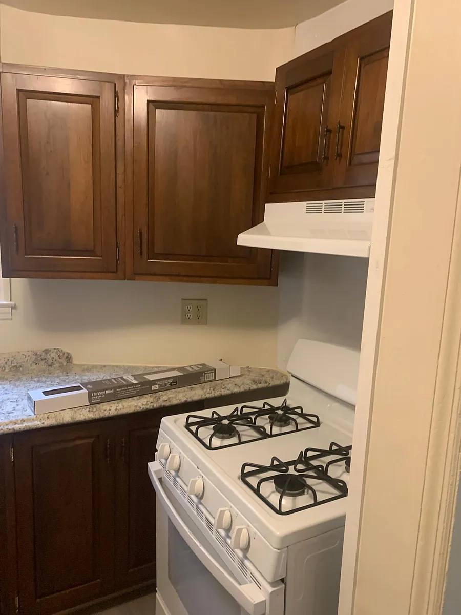 Building Photo - 3704 Fairhaven Ave #2