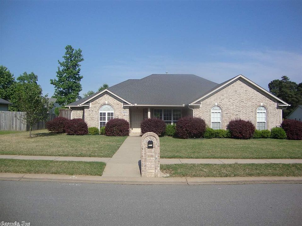 1st image of 3210 Ozark Dr