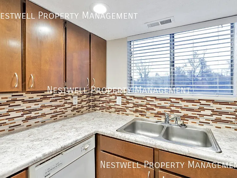4630 S Quail Park Dr #D — Photo 3