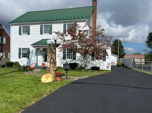 435 Main St E, Oak Hill, WV 25901