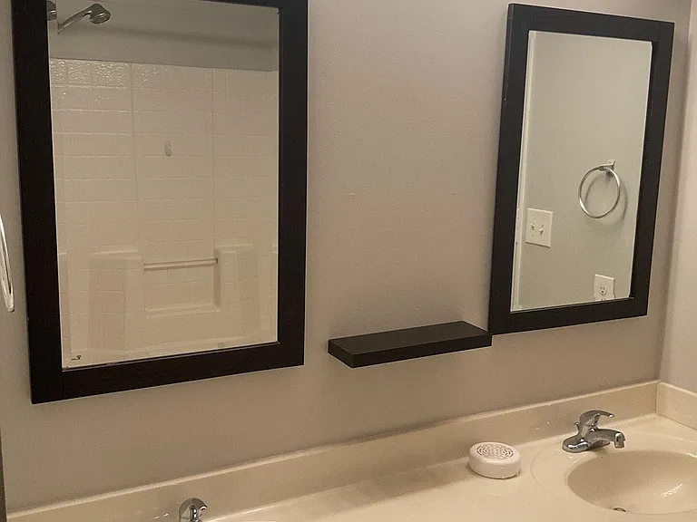 27 Doris Ave E #501 — Photo 5