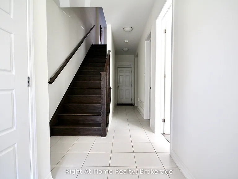 119 Stork St — Photo 6