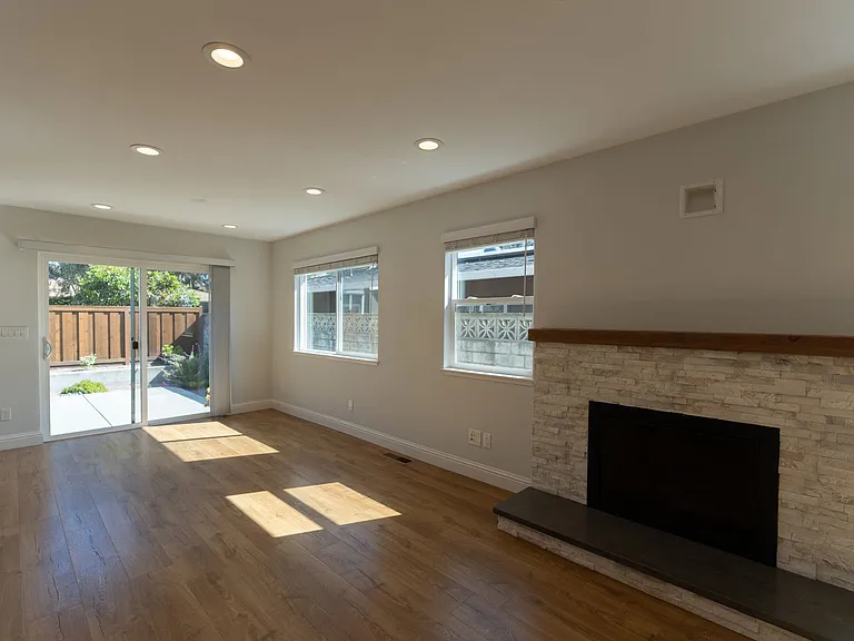 1313 Lawton Ave #A — Photo 13