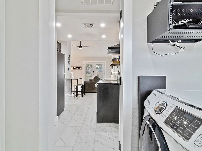 2831 Whisper View St — Photo 33