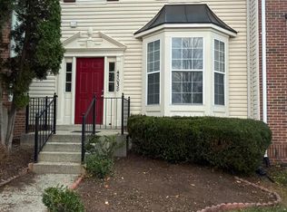 45038 University Dr, Ashburn, VA 20147