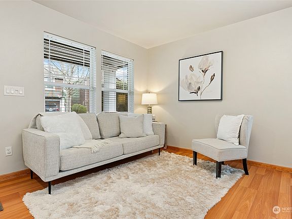 4th image of 8141 229th Drive NE