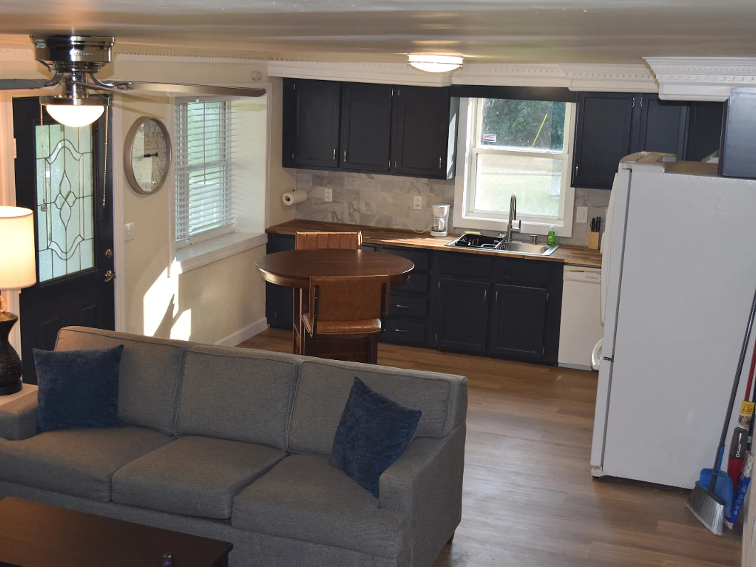 2 bed, 900 sqft, $1,950 — Photo 4