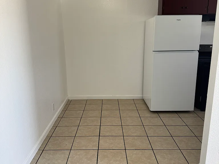 1081 Caputo Ct #6 — Photo 3