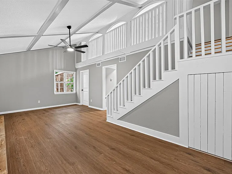5693 Cessna Dr — Photo 19