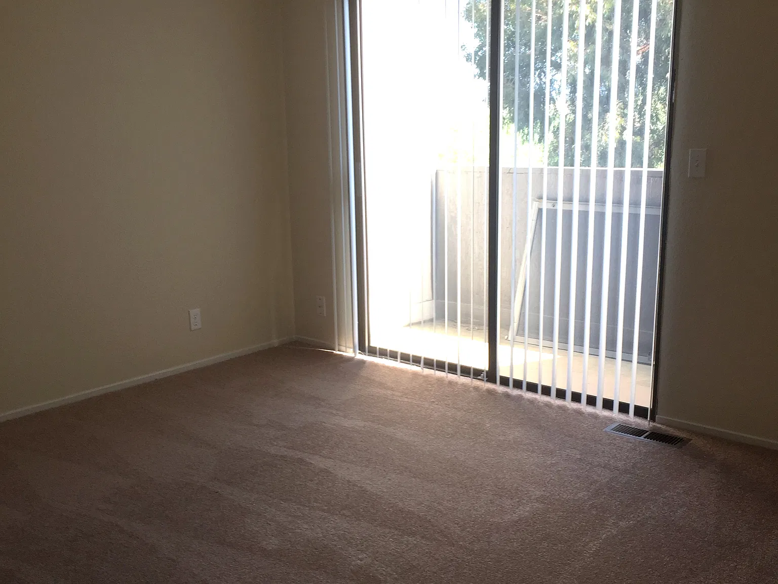 2 bed, 2.5 bath, $2,500 — Photo 4