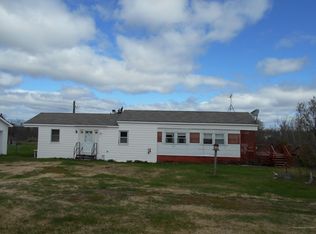 37 Reeves Rd, Bradford, ME 04410