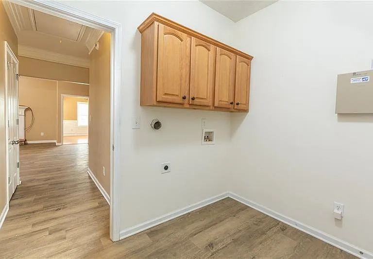300 McKendree Ct — Photo 23