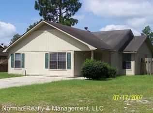 621 Oak St, Hinesville, GA 31313