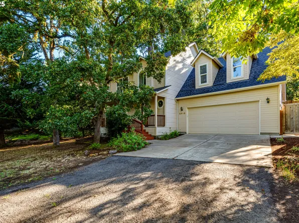 2615 Moon Mountain Dr, Eugene, OR 97403