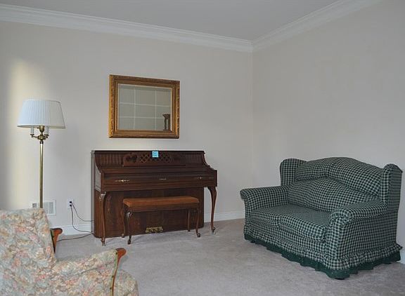 3rd image of 2810 Manor Brook Ct