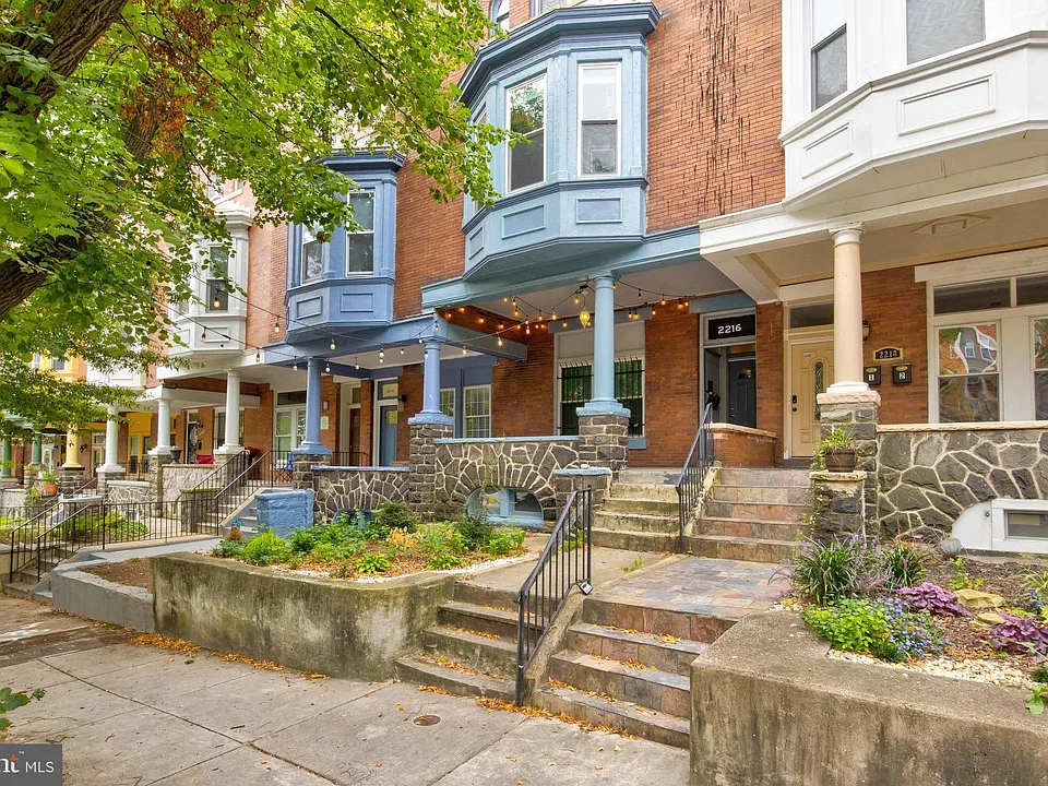 2216 Linden Ave #3
