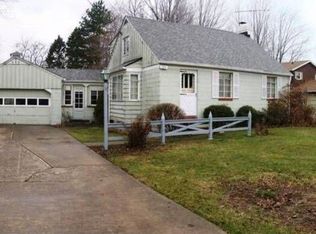 394 Harris Rd, Richmond Heights, OH 44143