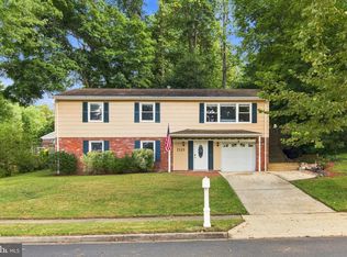 7113 Galgate Dr, Springfield, VA 22152