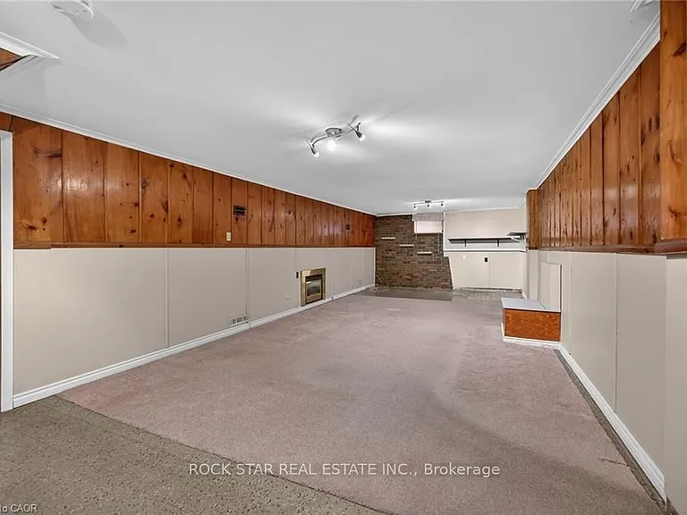 134 W 28th St — Photo 17