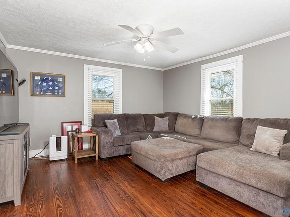 2nd image of 912 Rabbittown Rd