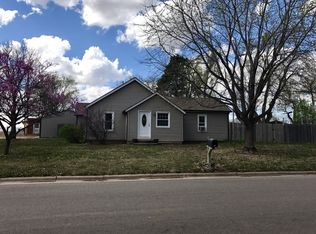 301 N Hutchinson Ave, Haven, KS 67543