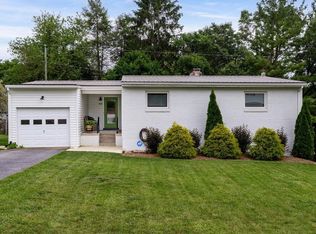 830 Pine Ave, Waynesboro, VA 22980