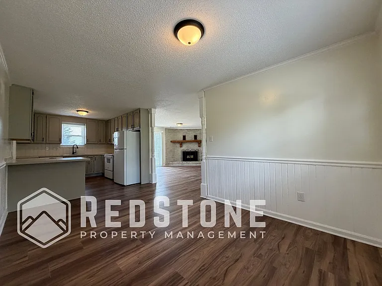 3138 Whitesell Dr #C — Photo 9