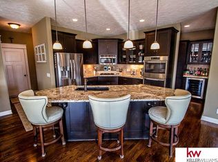 10107 S 124th St, Papillion, NE 68046
