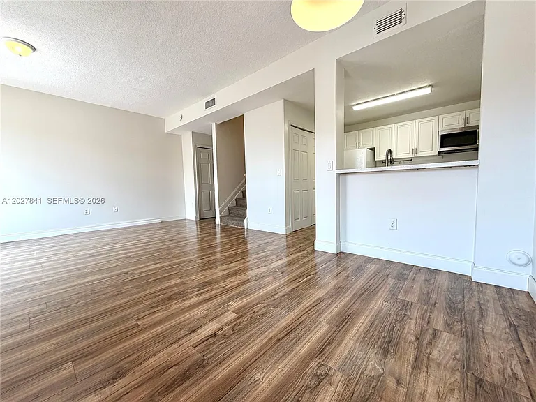6201 NW 114th Pl #245 — Photo 4