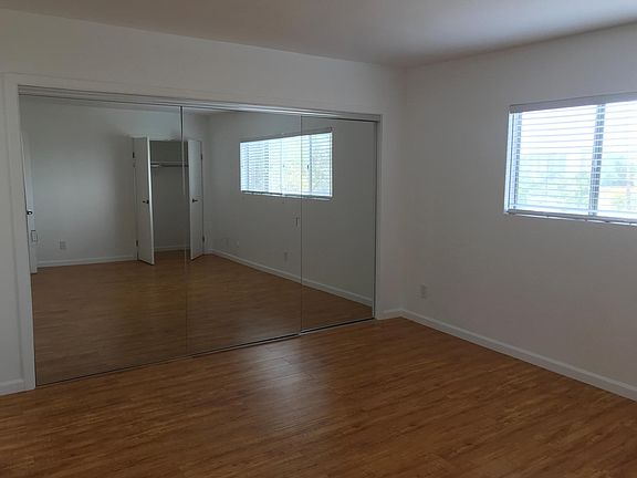 4th image of 1330 N Sweetzer Ave APT 304