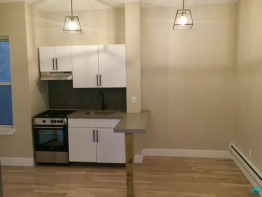 Rented by EXR | media 54