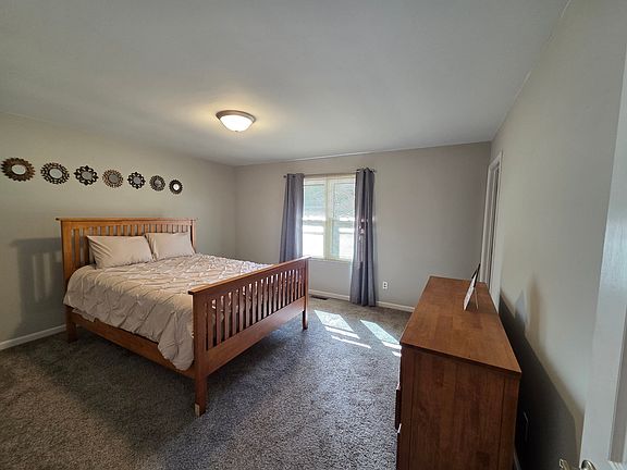 2nd image of 5721 Gardenia Dr