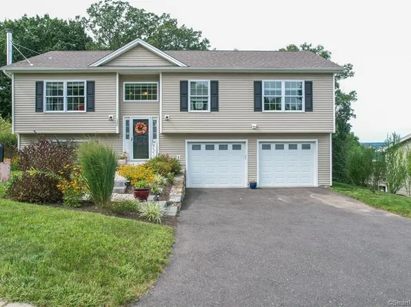 132 Shadybrook Lane, Waterbury, CT 06706