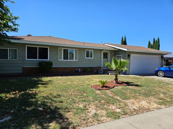 825 Newgate Way, Dixon, CA 95620