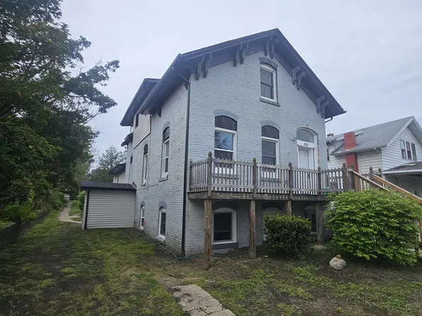 1122 Cedar St, Michigan City, IN 46360