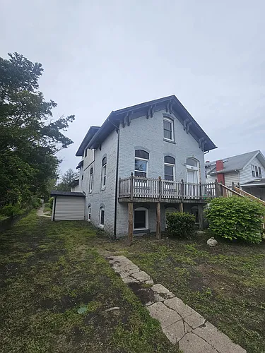 1121 Cedar St Photo 1