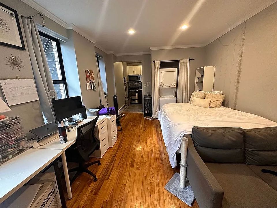 1st image of 211 W 146th St #2