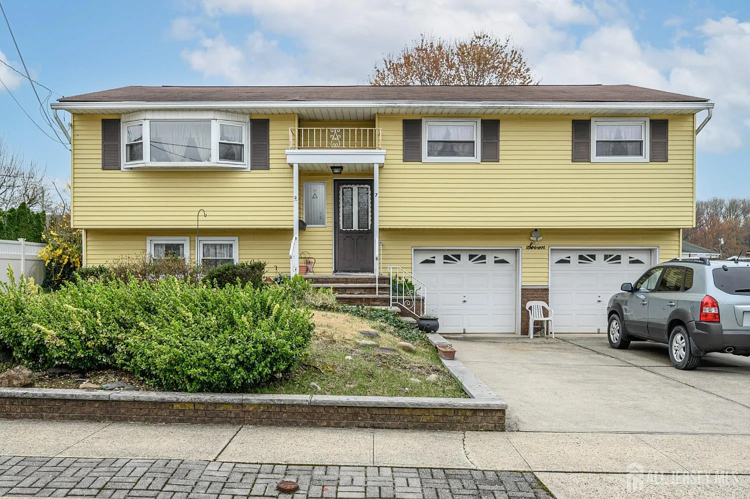 7 Sheinfine Ave photo 1