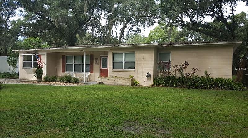 1st image of 705 E River Dr