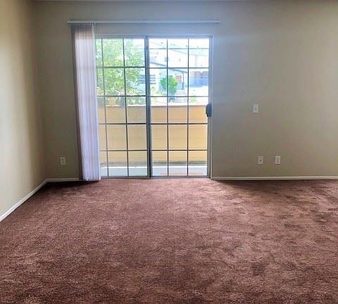 2nd image of 1061 Grand Ave APT 204
