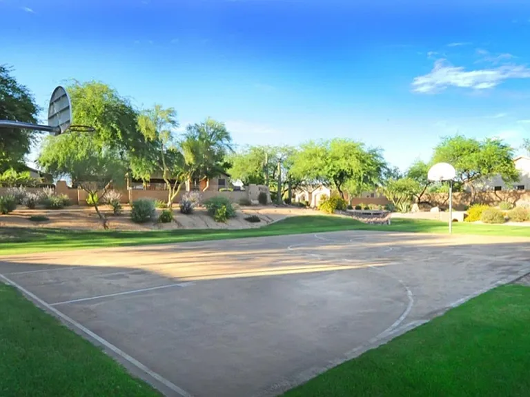 7308 E Whistling Wind Way — Photo 36