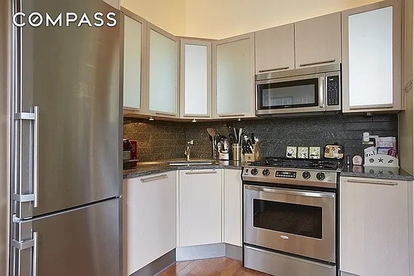 Rented by Compass | media 3