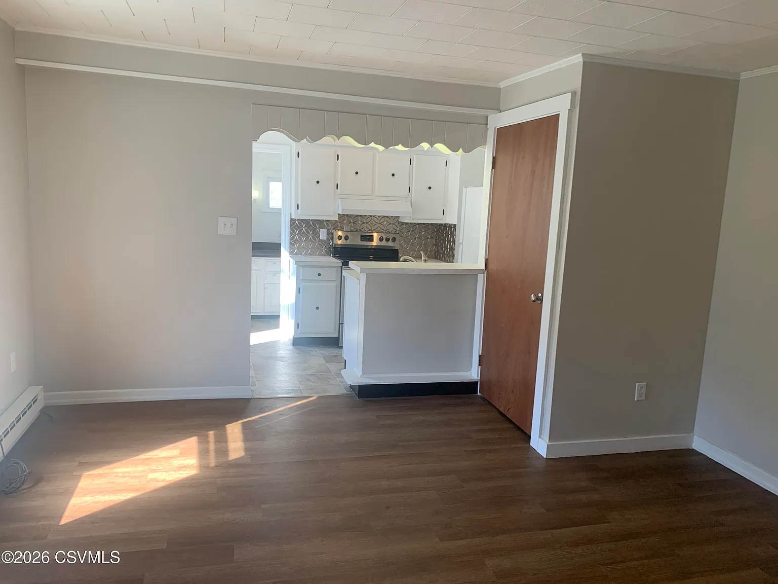 1 bed, 613 sqft, $925 — Photo 2