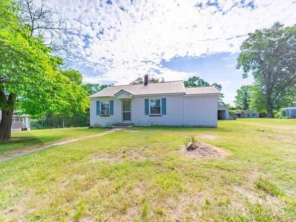 1470 Hilltop St, Albemarle, NC 28001