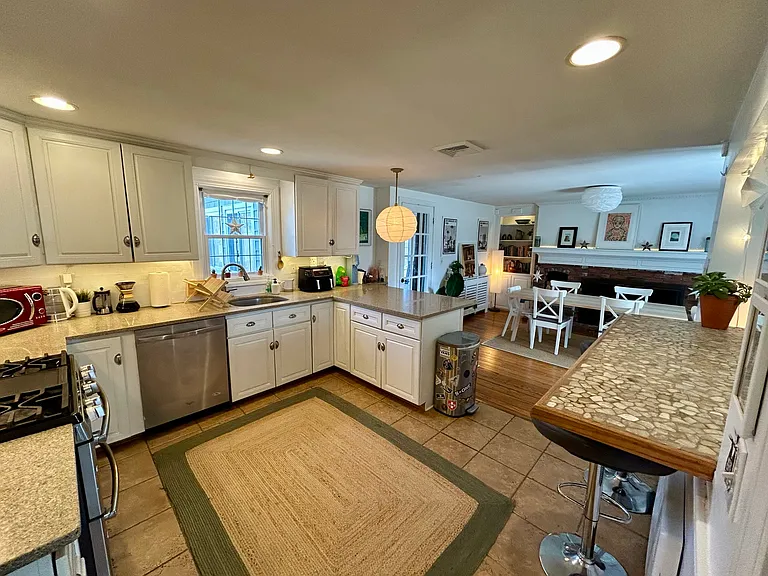 210 Lincoln Ave — Photo 37
