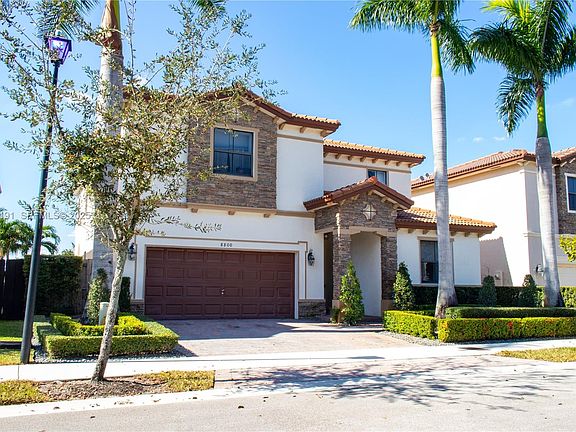 3rd image of 8800 NW 98th Ct