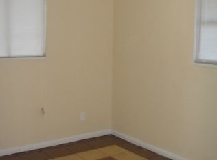 6843 Goldilocks Ln, Jacksonville, FL 32210