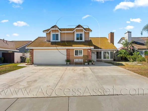 (*) Thrush 10946, 10946 Thrush Dr, Riverside, CA 92505