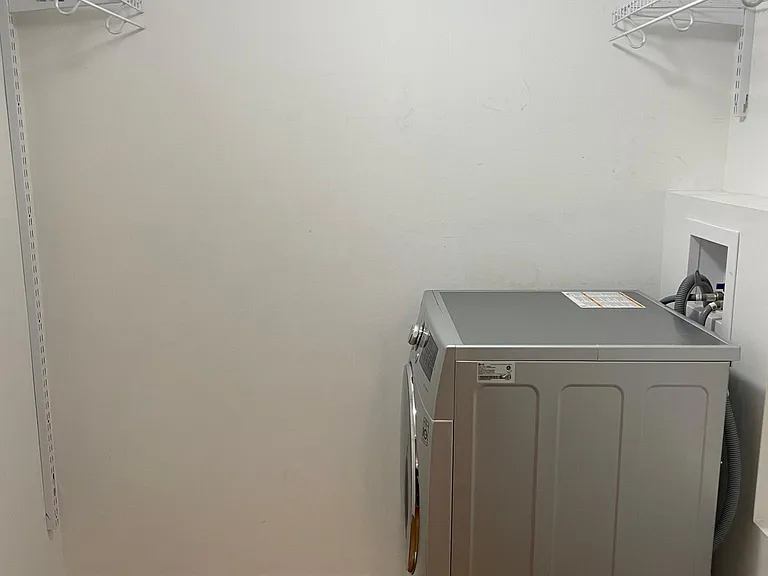 1 N Chestnut Ave #4D — Photo 12